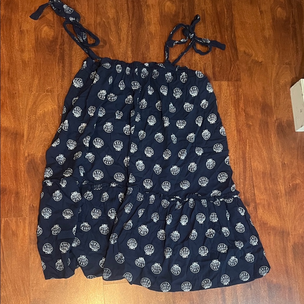 size large J.Crew floaty blue sea shell patterned tank top
